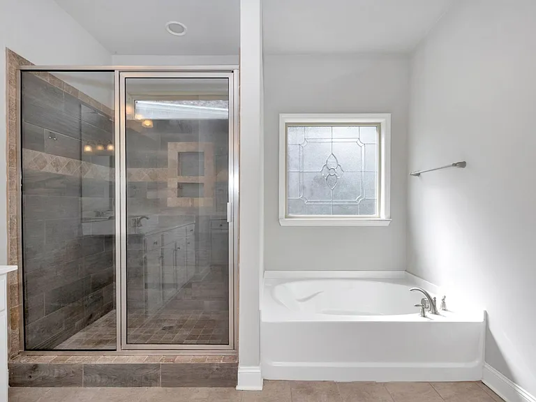 207 Blackwood Dr NW — Photo 22