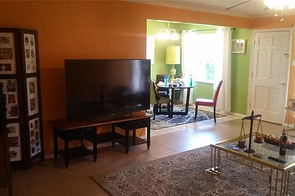 3rd image of 14434 Shoredale Ln