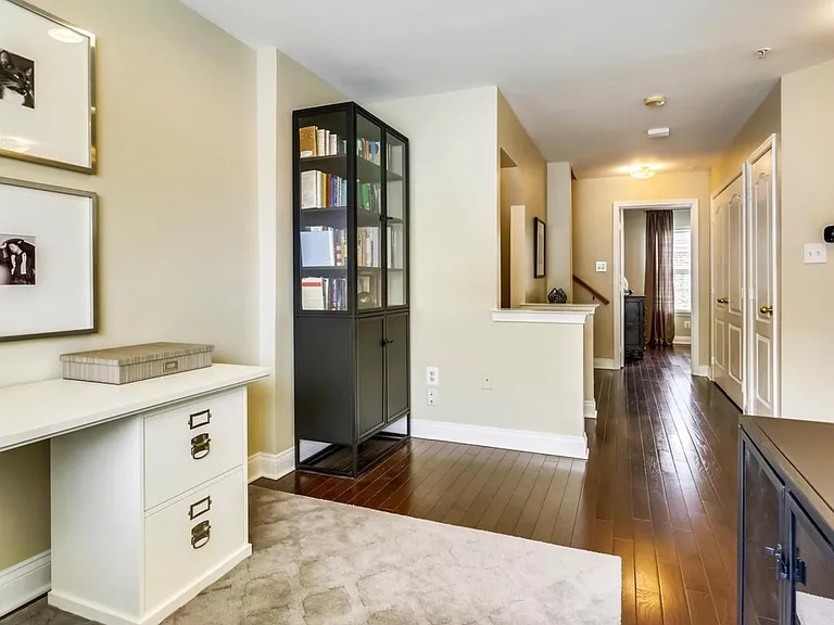 2116 Darcy Green Pl — Photo 20