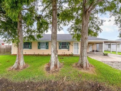 224 Half Oak Dr, Thibodaux, LA, 70301