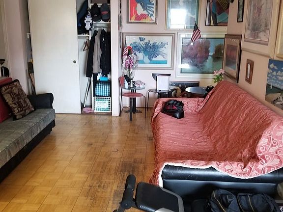 4th image of 2928 W 5th St #12C