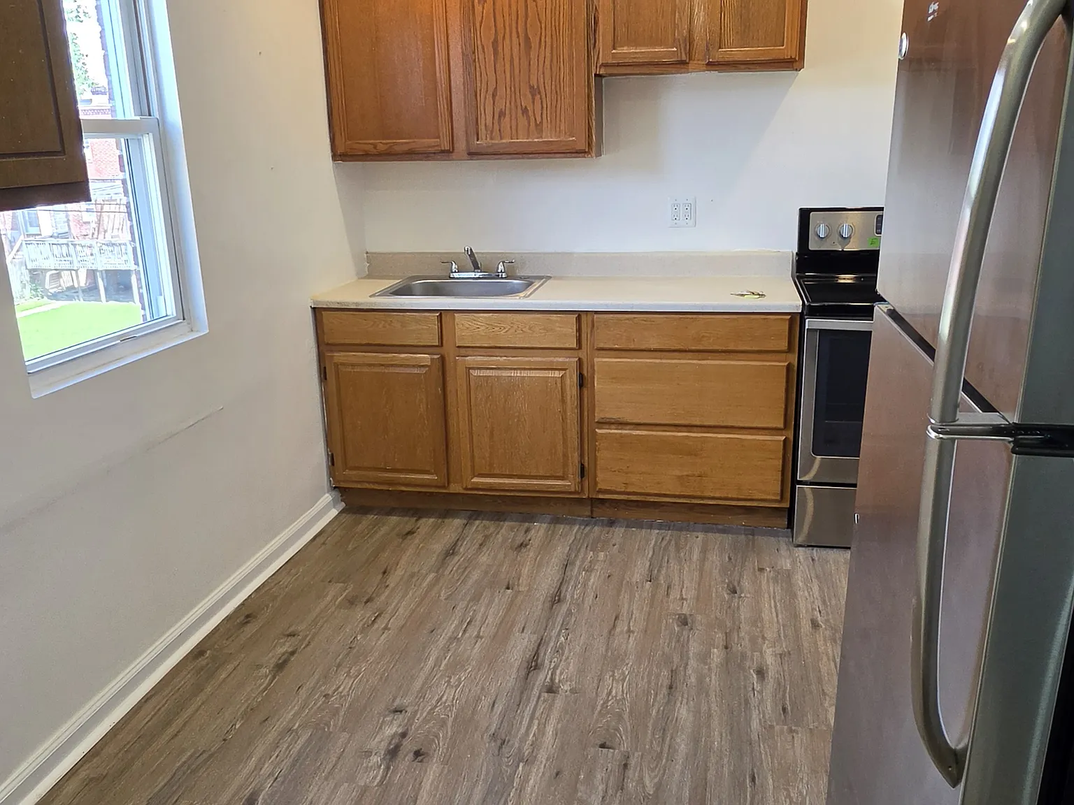 2 bed, $1,400 — Photo 2