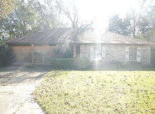 1483 Meadowlawn Ct, Slidell, LA 70460