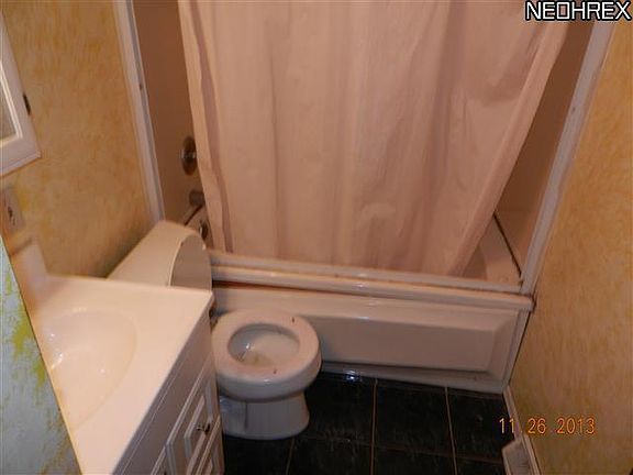 5th image of 912 Morningview Ave