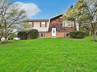 81 Sycamore St, Nazareth, PA 18064