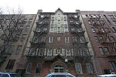 Rented by K & O Realty Associates Inc.