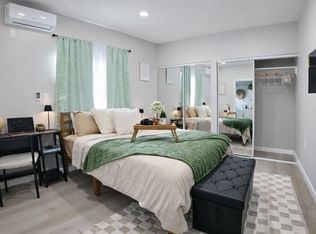 148 E Rosslynn Ave #A, Fullerton, CA 92832