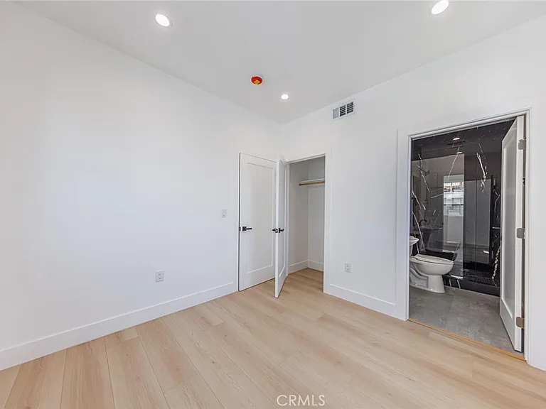 1065 S Corning St #A — Photo 35