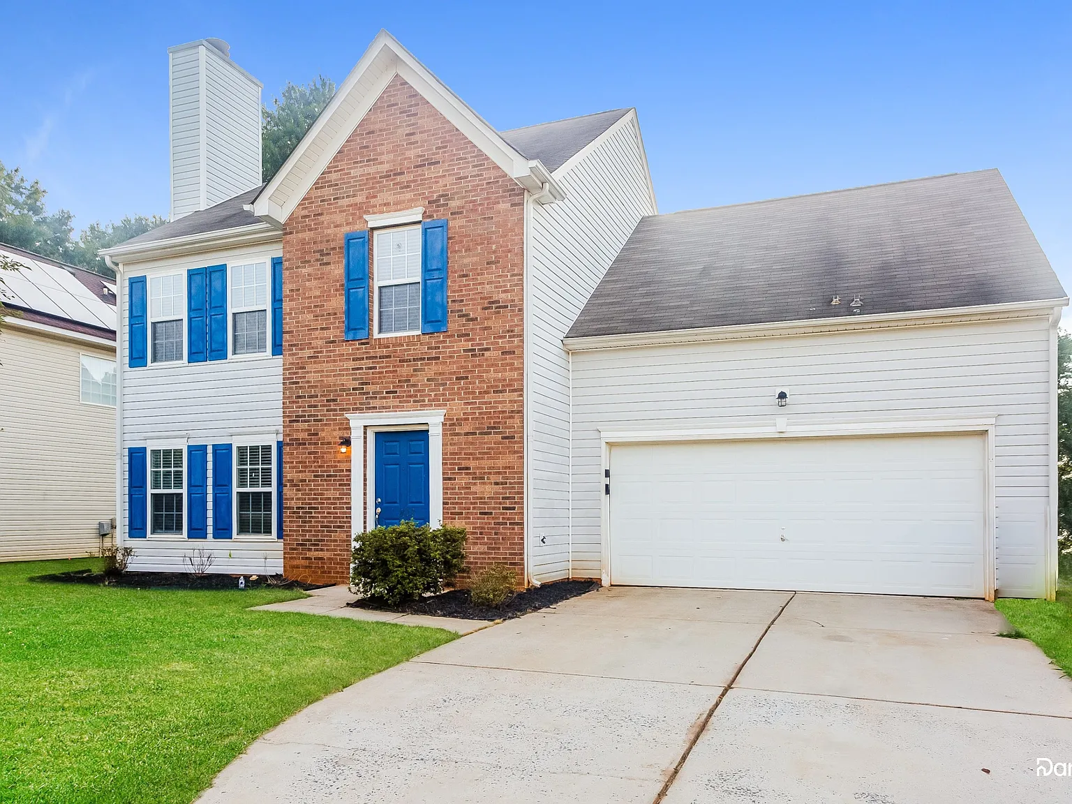 4 bed, 2.5 bath, 1756 sqft, $2,145 — Photo 2