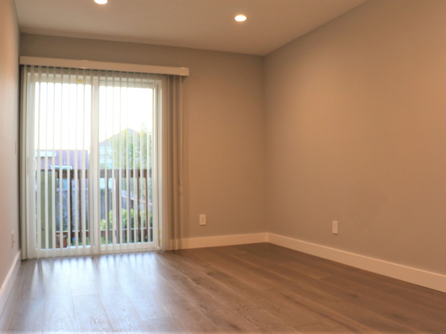 338 Munich St ROOM 1, San Francisco, CA 94112 Zillow