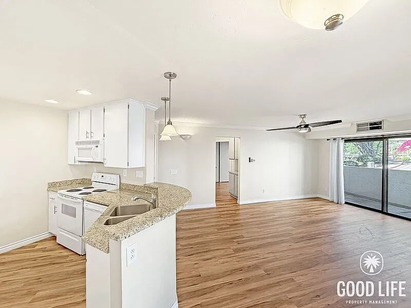 1 bed, 1.0 bath, 772 sqft, $2,450 — Photo 1