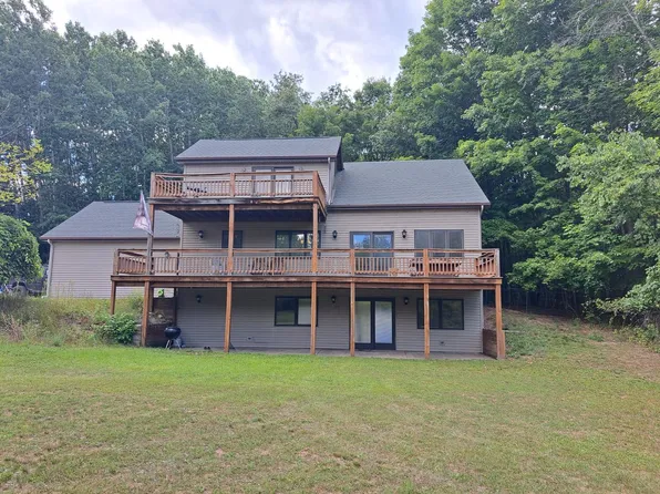 401 Mill St, Farwell, MI 48622