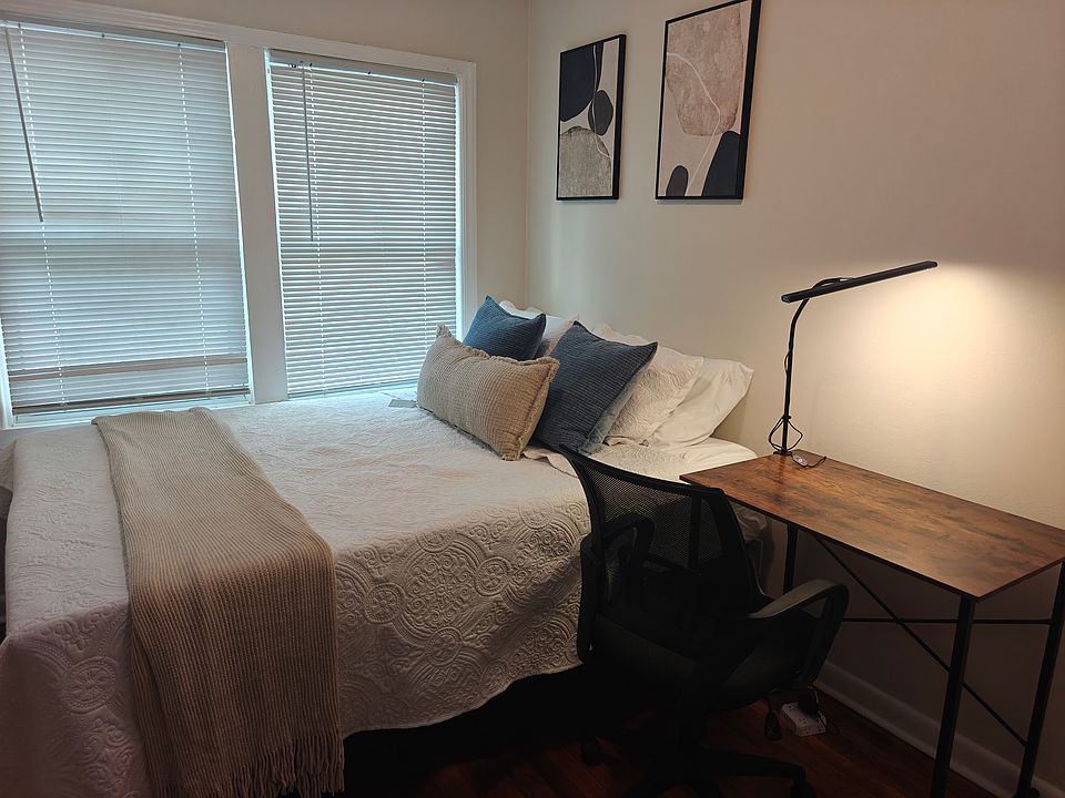 1st image of 2217 Custer St #2