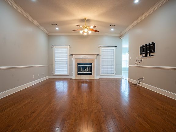2nd image of 3652 Arbor Run Dr