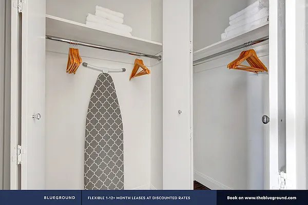 Rented by The Blueground | media 51