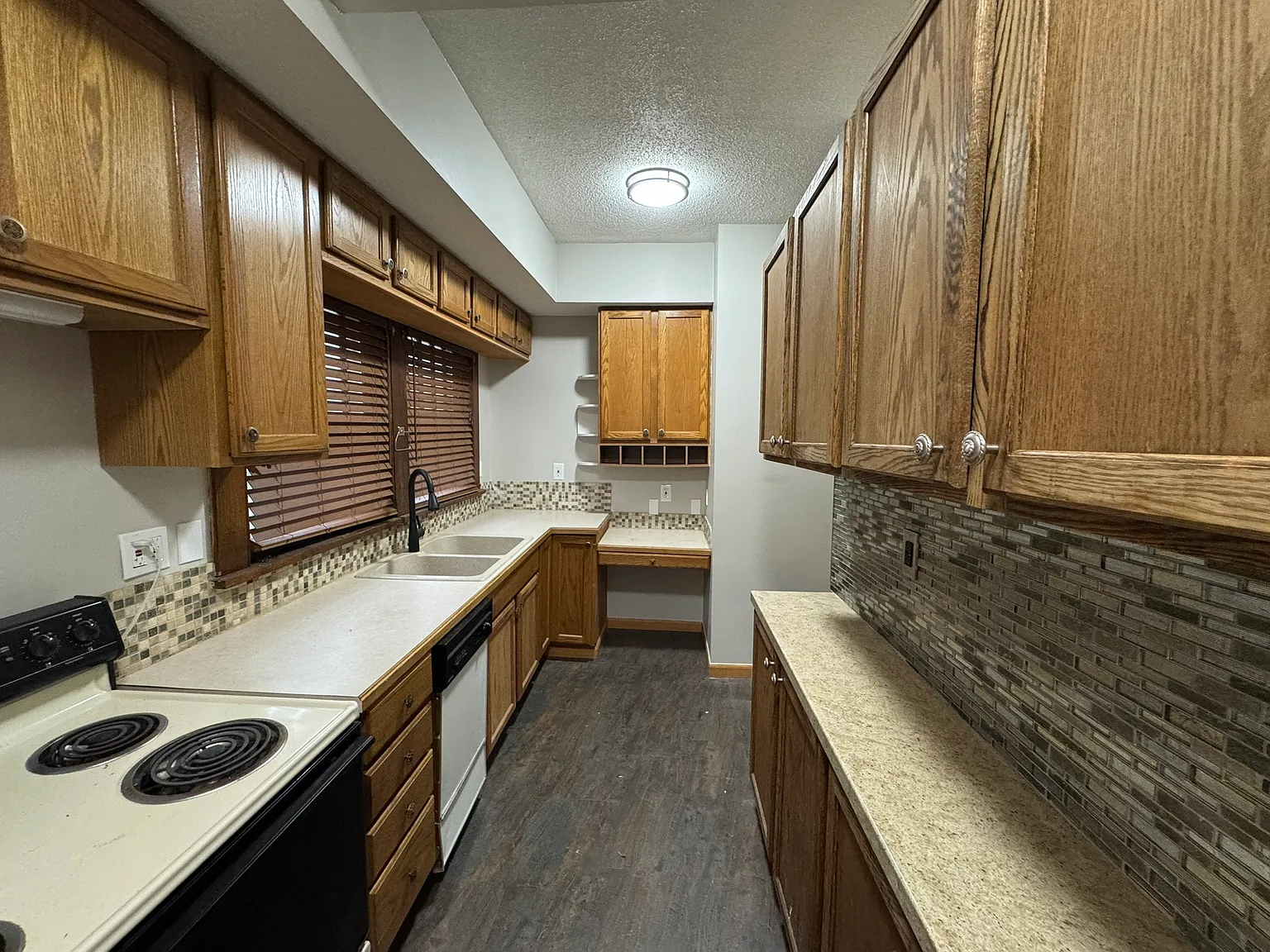 2 bed, $1,295 — Photo 4