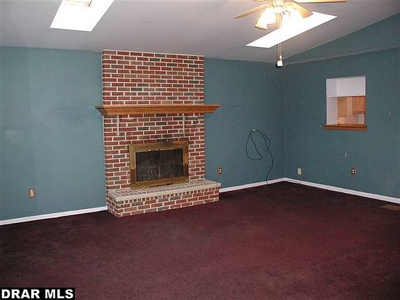 4th image of 455 New York Ave
