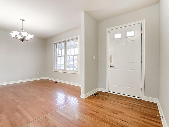 4th image of 355 Iris Trail Dr