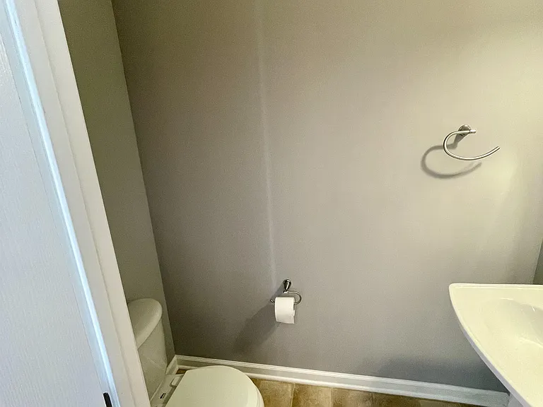 218 Colonnade St — Photo 12