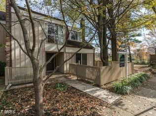 11553 Links Dr, Reston, VA 20190