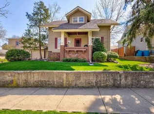 11 4th Ave SW, Faribault, MN 55021