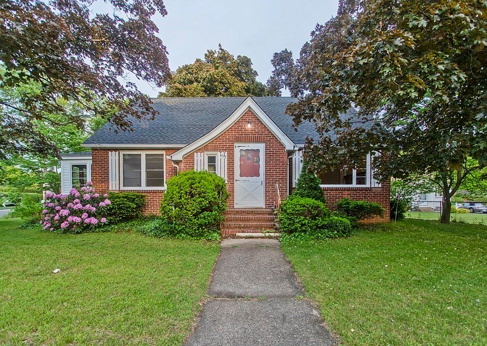 699 Granby Rd, Chicopee, MA 01013 Zillow