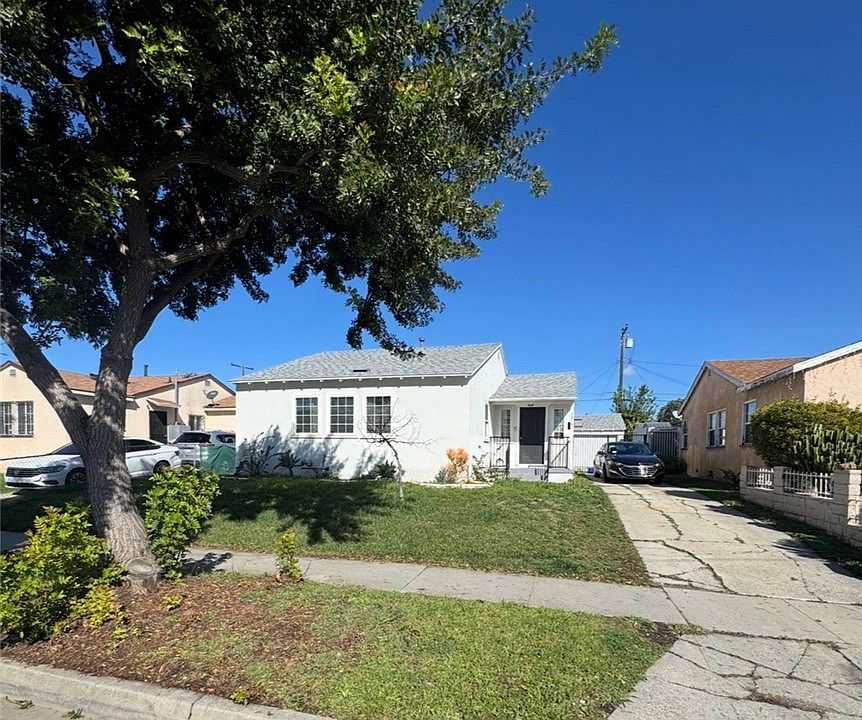 2nd image of 2215 W 153rd St