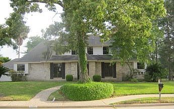 1st image of 16023 Brook Forest Dr