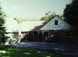 8 Puritan Valley Cir, Brookfield, CT 06804