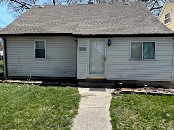 16225 Finch Ave, Harvey, IL 60426