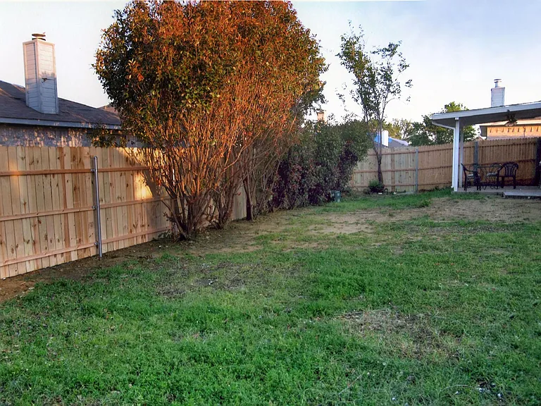5701 Alicante Dr — Photo 19