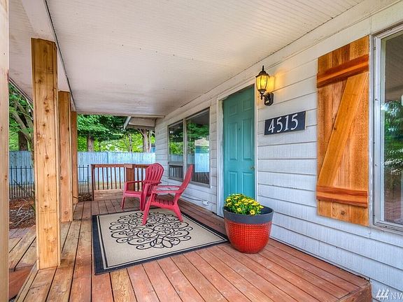 4th image of 4515 188th St SW
