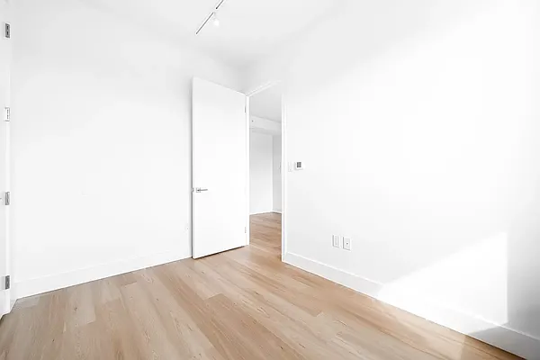 Rented by Key City Capital Inc | media 38