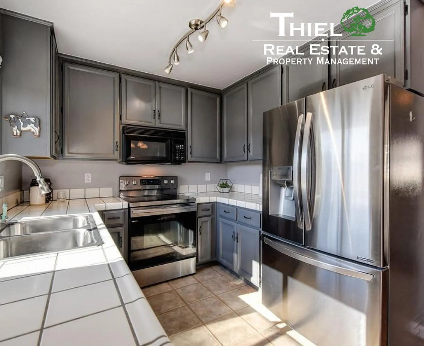 2 bed, 1376 sqft, $2,350 — Photo 4