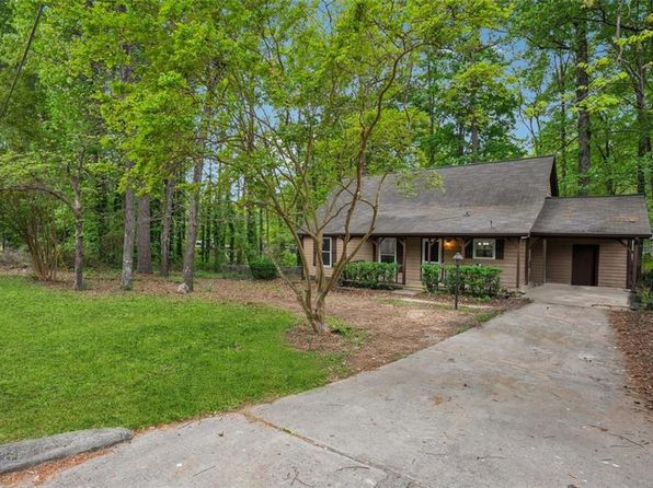 6693 Doublegate Ln, Rex, GA 30273