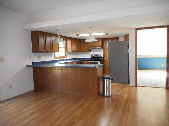 5th image of 8630 N Dogwood Pl