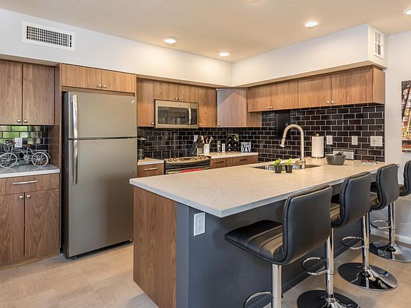 5th image of 1655 E Palm Canyon Dr Unit 508