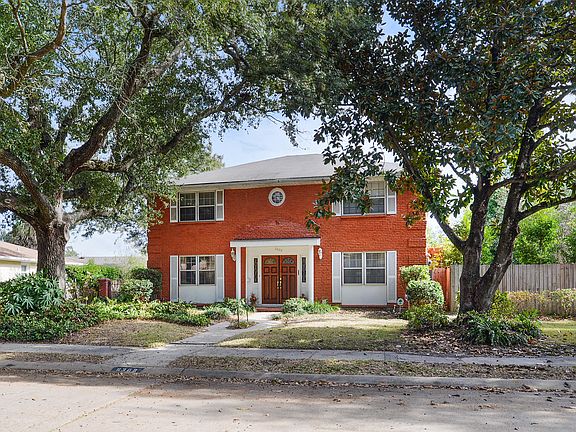 3rd image of 6309 Carlson Dr