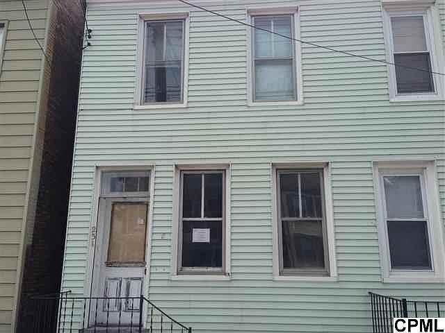 2nd image of 231 S 9th St