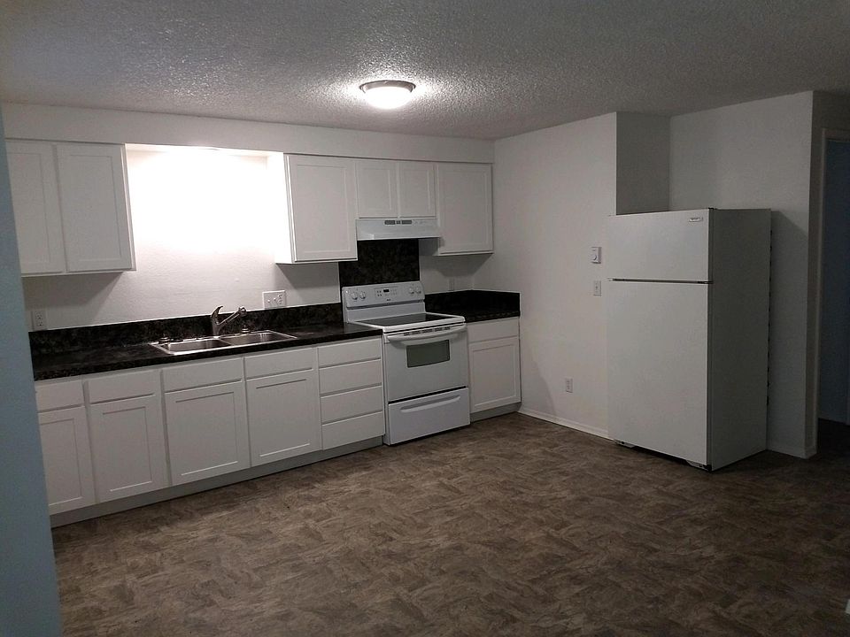 1st image of 2311 Hillcrest Ln