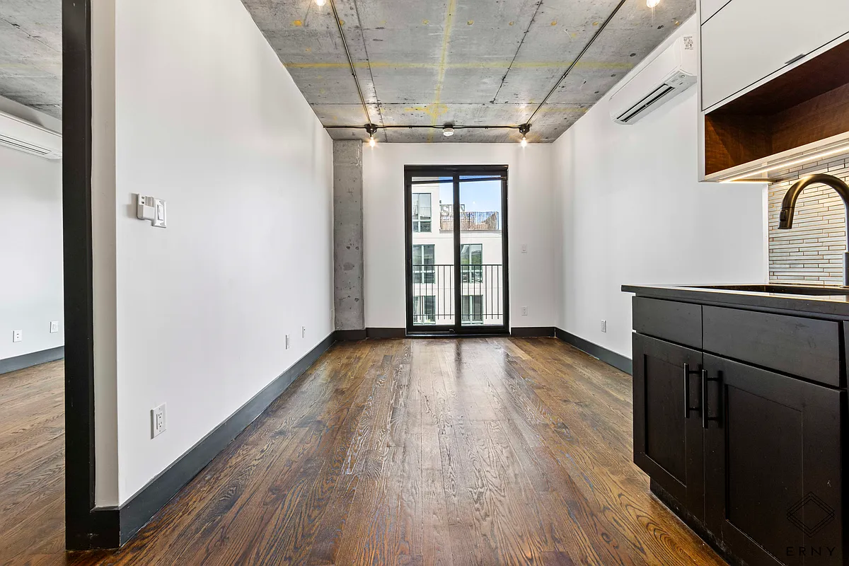 Building Photo - 412 Herkimer St #6E