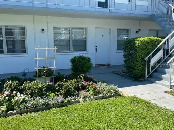 5895 18th St N APT 2, Saint Petersburg, FL 33714