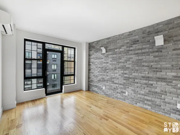 376 Franklin Ave APT 5D, Brooklyn, NY 11238