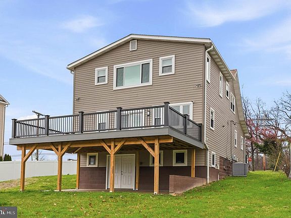 2nd image of 6108 Shady Spring Ave