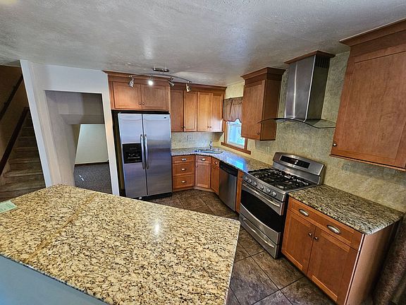 5th image of 124 N Brentwood Dr