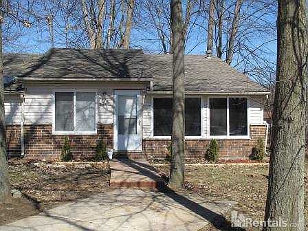 2nd image of 26105 Geneva St #2