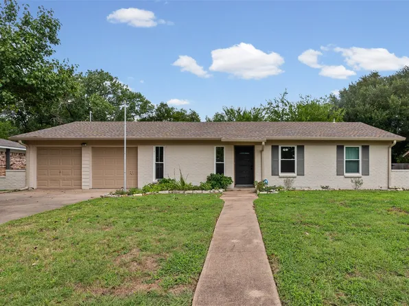 1005 Keller Ave, Benbrook, TX 76126