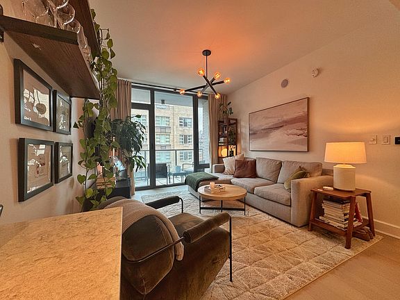 3rd image of 526 Union Ave #405