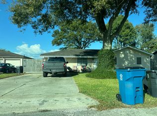 1416 Fannin St, Nederland, TX 77627