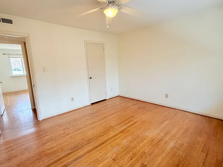 2375 Champion Ct — Photo 7